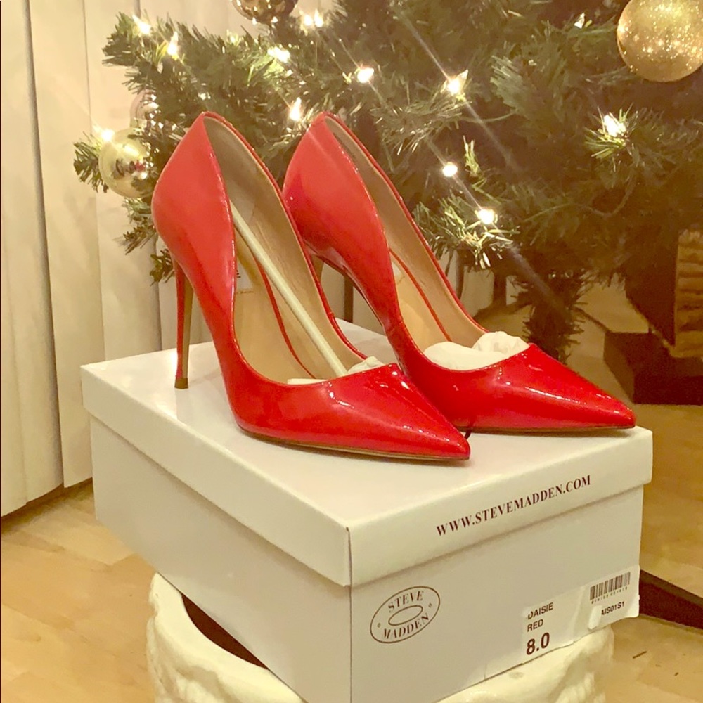 Steve Madden Red Patent Pointed Toe Stiletto Heels